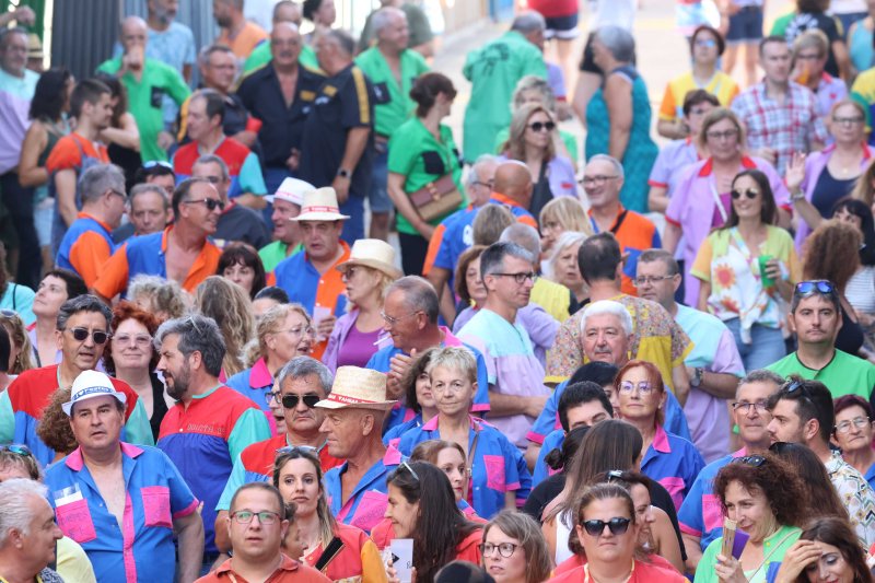 Galeria de fotos (no oficials) del Dia de les Quintades a Pedreguer Galeria de fotos (no oficials) del Dia de les Quintades a Pedreguer